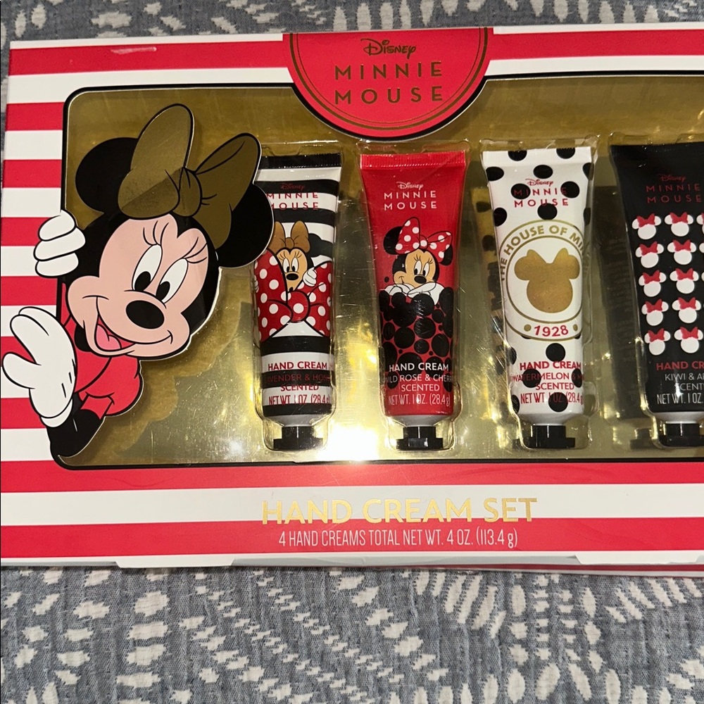 Disney Minnie Mouse Hand Cream Collection - Four Different Fragrances NIB - Picture 3 of 4